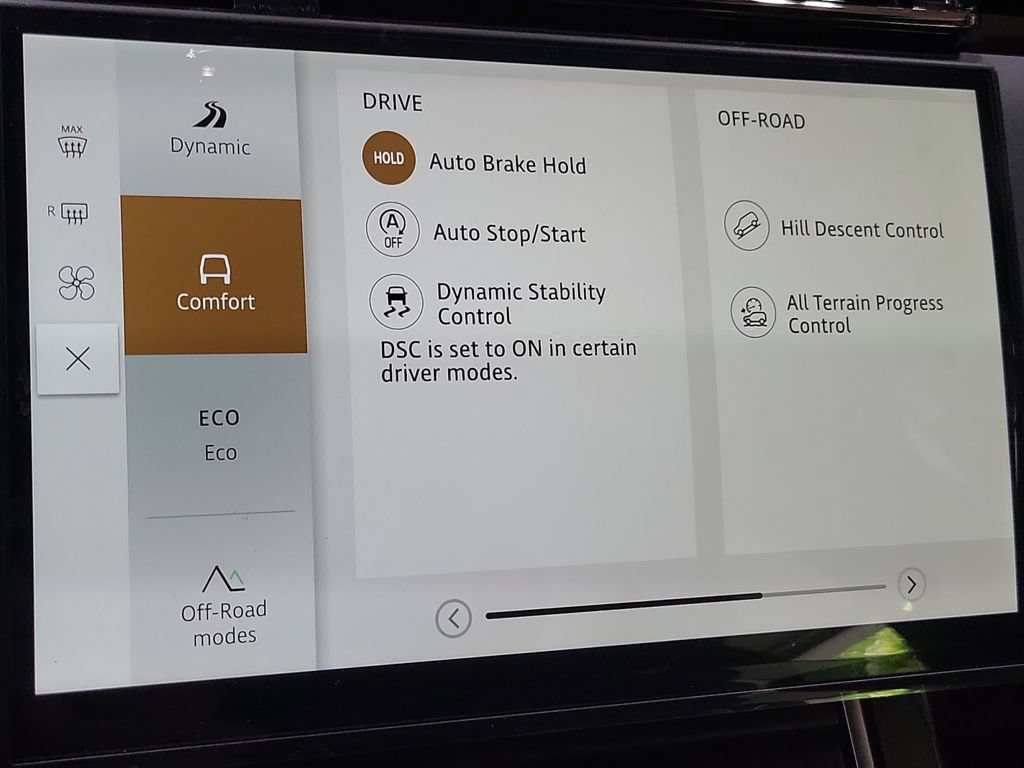 New 2026 Land Rover Range Rover Velar S AWD/4WD image 34