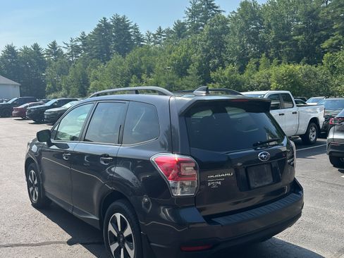 Used 2018 Subaru Forester 2.5i Premium AWD/4WD image 7