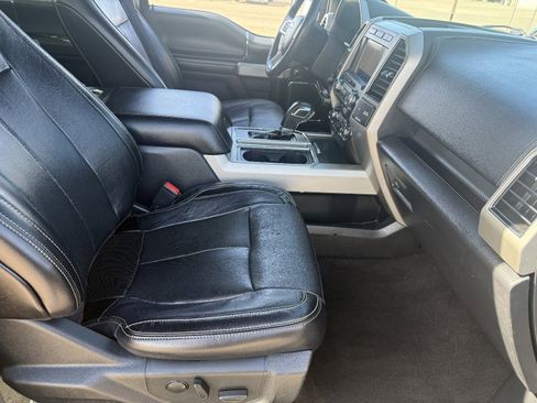 Used 2020 Ford F150 Lariat image 12