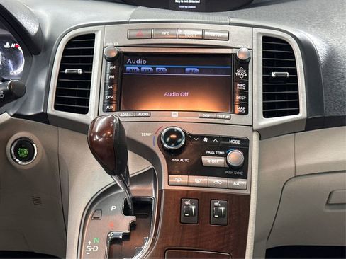 Used 2012 Toyota Venza Limited image 20