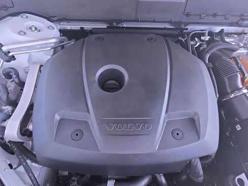 Certified 2025 Volvo XC90 T8 Ultra w/ Protection Package Premier AWD/4WD image 35