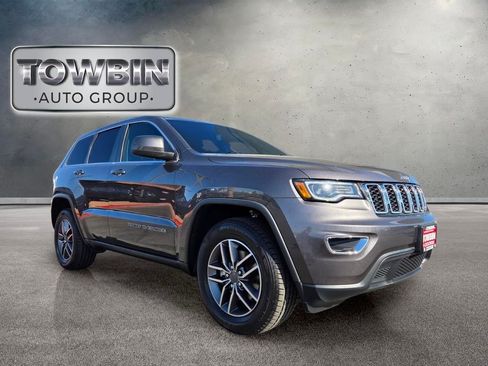 Used 2020 Jeep Grand Cherokee Laredo w/ Laredo X Package RWD image 2
