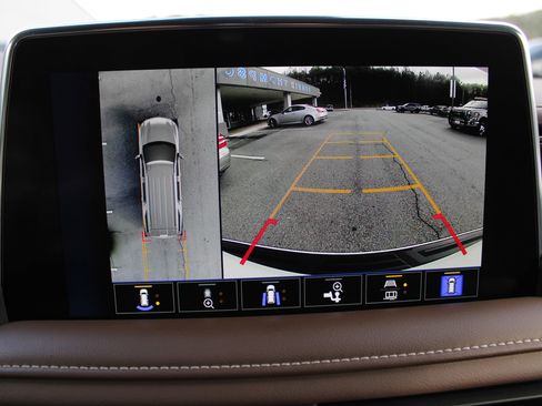 Used 2023 Chevrolet Tahoe High Country image 30