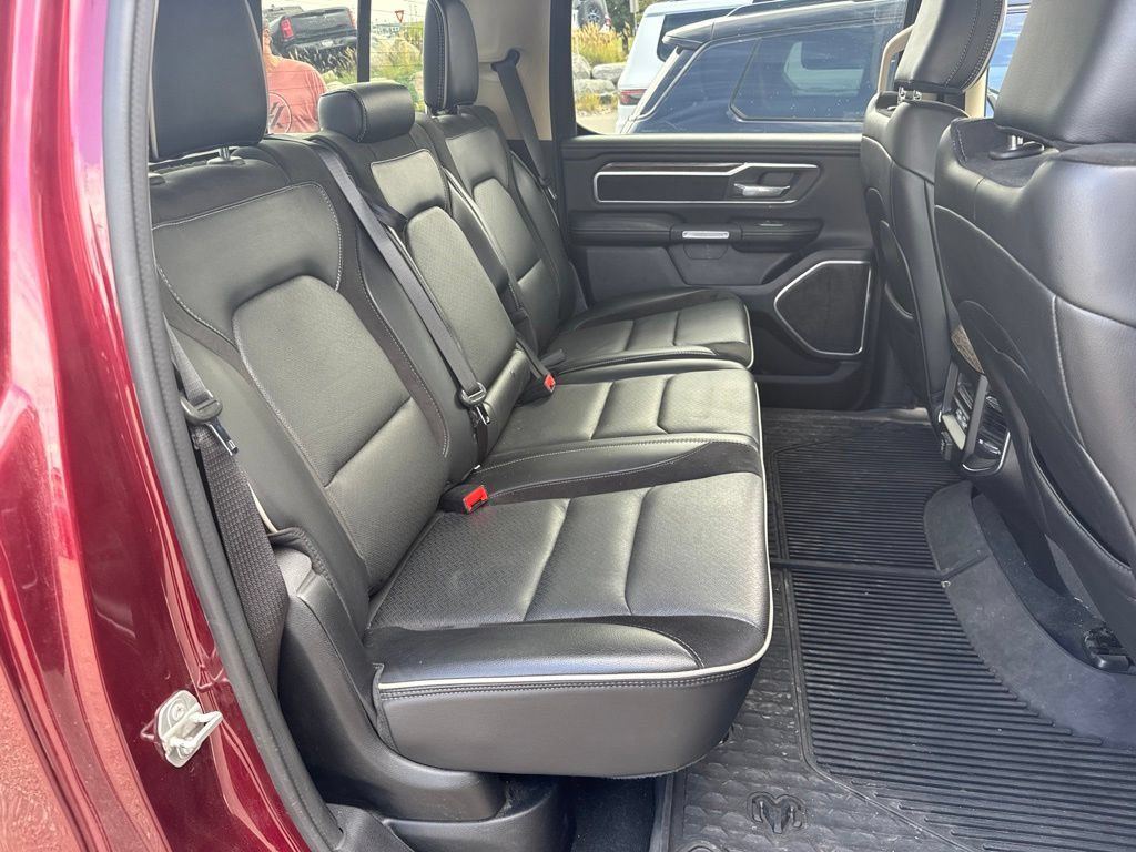 Used 2020 RAM 1500 Laramie AWD/4WD image 14