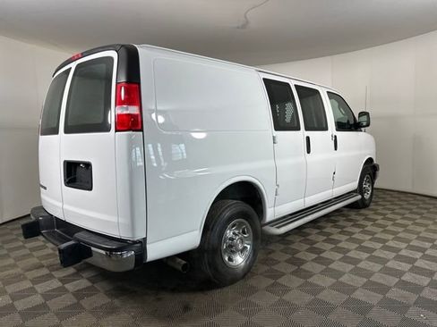 Used 2024 Chevrolet Express 2500 image 3