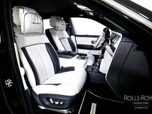 Used 2018 Rolls-Royce Phantom Sedan RWD image 36