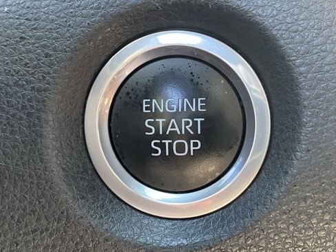 Used 2024 Toyota Corolla SE image 10