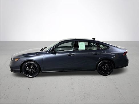 Used 2025 Honda Accord SE image 9
