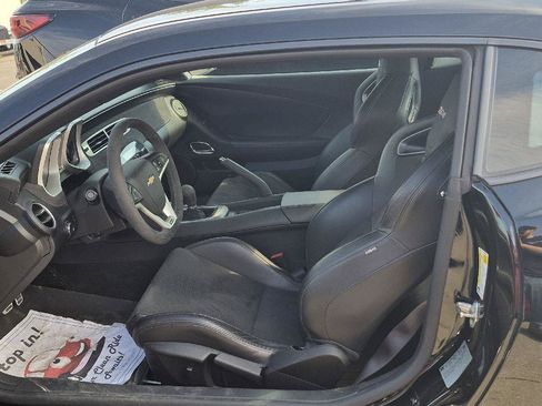 Used 2015 Chevrolet Camaro Z/28 RWD image 6