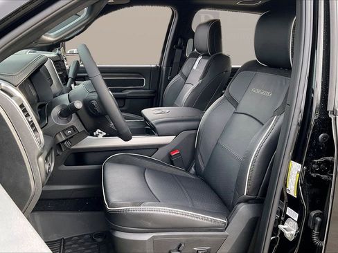 New 2026 RAM 3500 Laramie AWD/4WD image 21