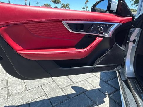 Used 2022 Jaguar F-TYPE R AWD/4WD image 13