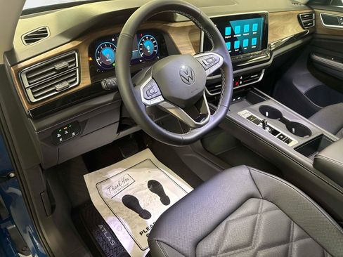 New 2026 Volkswagen Atlas SE image 22