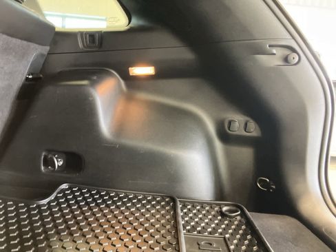 Used 2020 Jeep Cherokee Trailhawk w/ Cold Weather Group image 26