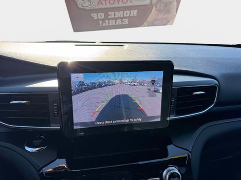 Used 2022 Ford Explorer ST w/ ST High-Performance Pack image 24