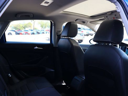 Used 2022 Volkswagen Jetta SE FWD image 29