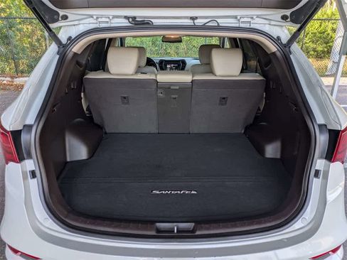 Used 2017 Hyundai Santa Fe Sport image 12