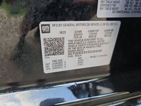 Used 2025 GMC Sierra 1500 AT4 w/ AT4 Premium Package AWD/4WD image 34