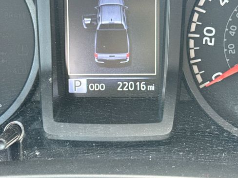 Used 2023 Toyota Tacoma SR image 29