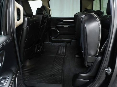 Used 2019 RAM 1500 Laramie image 12