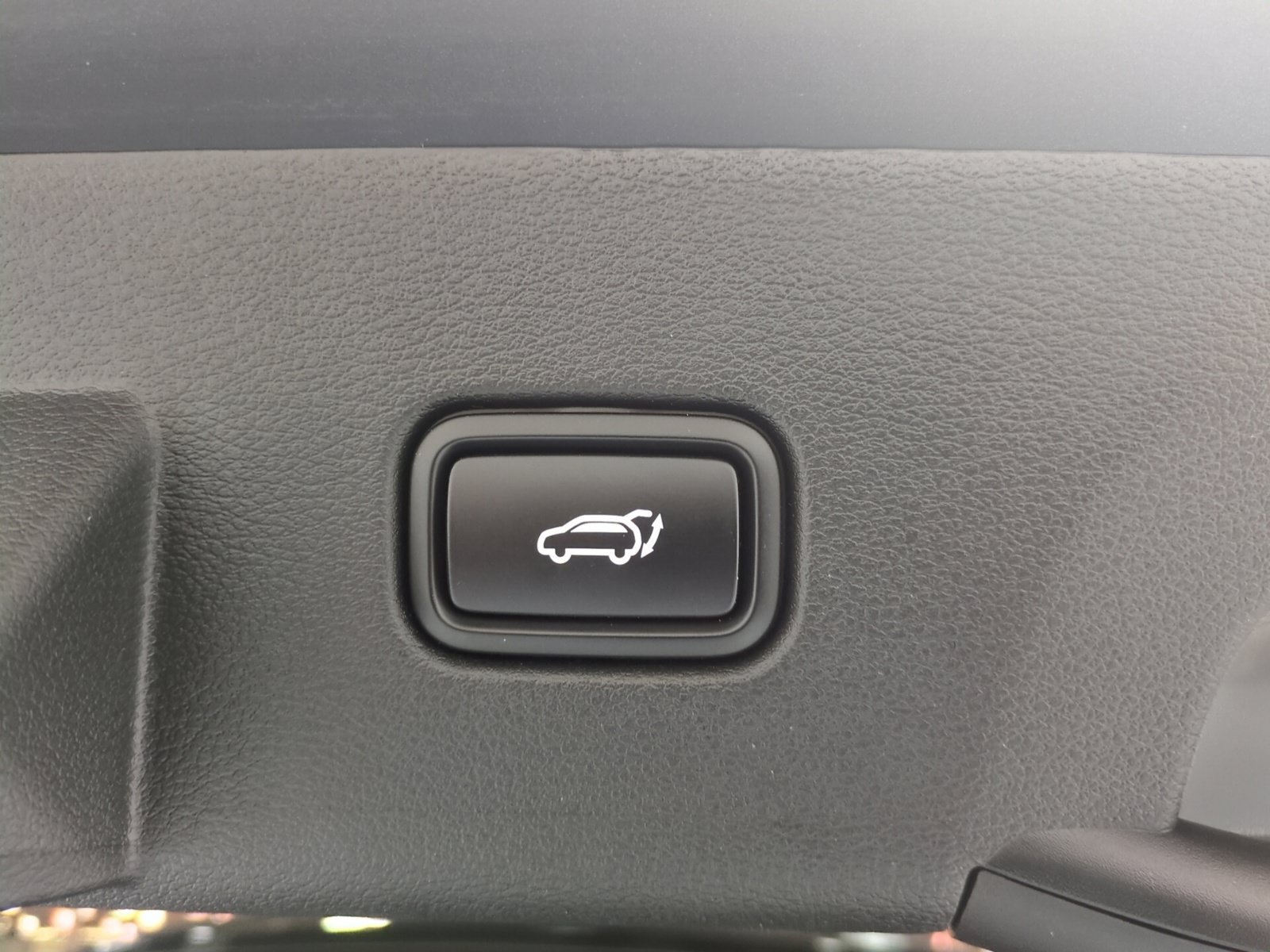 Certified 2025 Kia Sportage SX Prestige AWD/4WD image 13