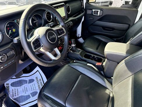 Used 2021 Jeep Wrangler Unlimited Rubicon 4xe image 25