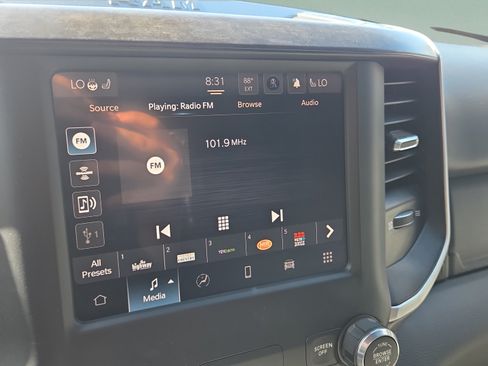 Used 2023 RAM 1500 Big Horn AWD/4WD image 32