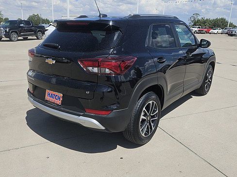 Used 2025 Chevrolet TrailBlazer LT FWD image 5