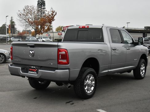 Used 2024 RAM 2500 Laramie image 8