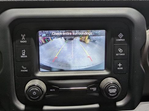 Used 2018 Jeep Wrangler Unlimited Sport S AWD/4WD image 21