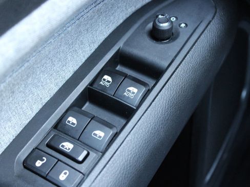 Used 2024 Jeep Compass Latitude AWD/4WD image 19