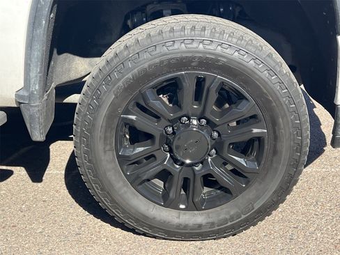 Used 2020 Chevrolet Silverado 2500 High Country w/ Z71 Off-Road Package image 4