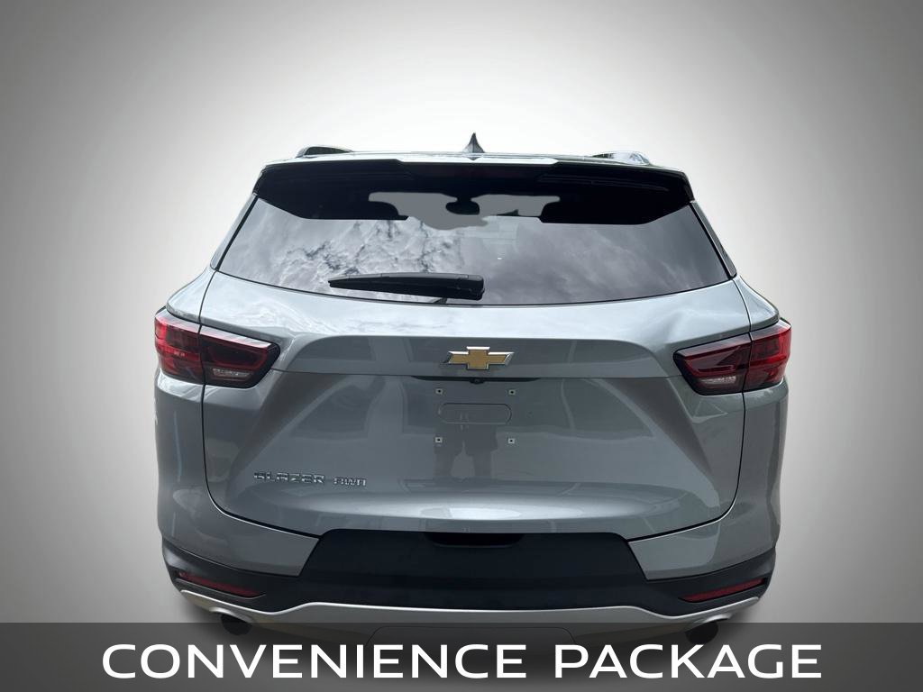 Used 2024 Chevrolet Blazer LT w/ Convenience Package AWD/4WD image 4