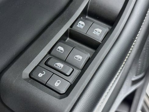 Used 2023 Jeep Grand Cherokee Limited w/ Black Appearance Package RWD image 21