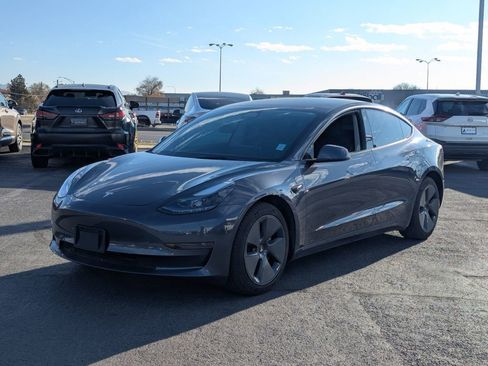 Used 2023 Tesla Model 3 Standard Range image 9