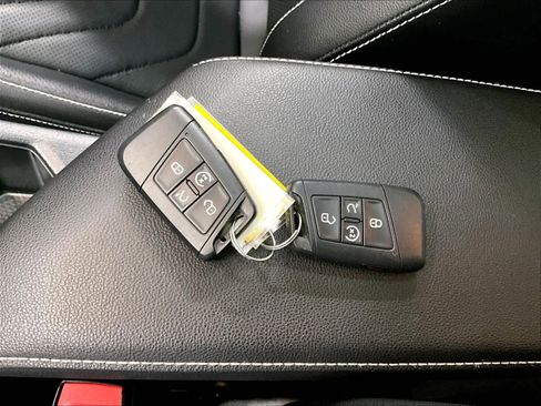 Used 2024 Volkswagen Jetta SEL image 14