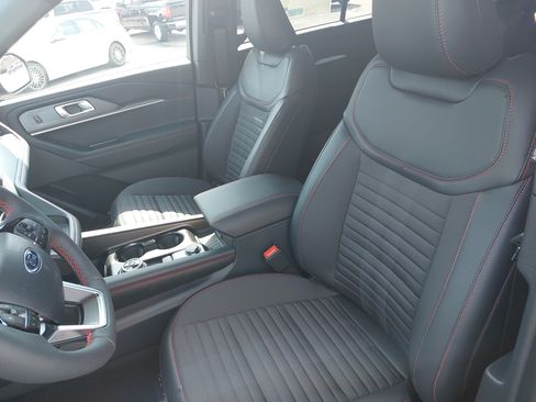New 2026 Ford Explorer ST-Line w/ ST-Line Street Pack RWD image 16