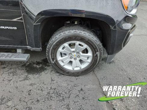 Used 2022 Chevrolet Colorado LT w/ LT Convenience Package AWD/4WD image 19