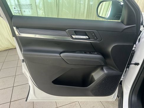 Certified 2025 GMC Terrain Elevation image 31