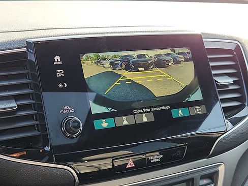 Certified 2023 Honda Passport EX-L image 17