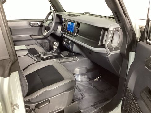 Certified 2022 Ford Bronco 4-Door AWD/4WD image 32