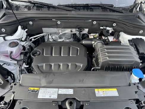 New 2026 Volkswagen Atlas Cross Sport SEL R-Line AWD/4WD image 9