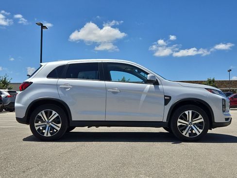Used 2026 Mitsubishi Outlander Sport LE AWD/4WD image 6