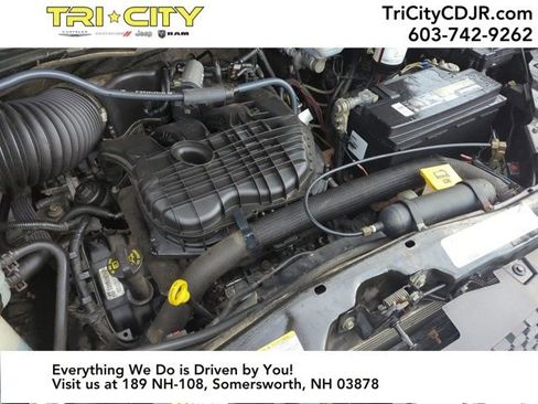 Used 2012 Dodge Grand Caravan SXT image 26