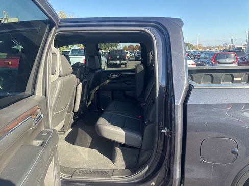 Used 2024 GMC Sierra 1500 SLT image 31