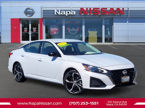 Certified 2023 Nissan Altima 2.5 SR FWD image 1
