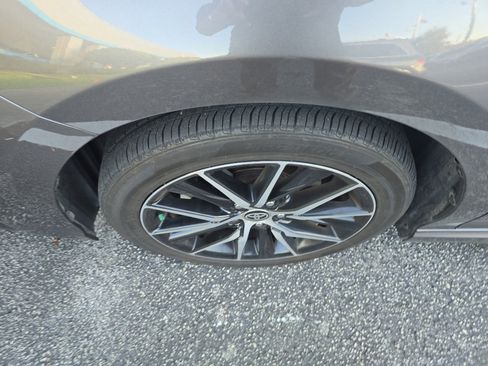 Used 2024 Toyota Camry SE image 10