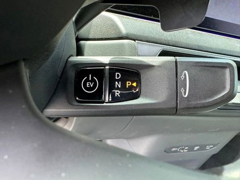 Used 2024 Kia EV9 GT-Line AWD/4WD image 43