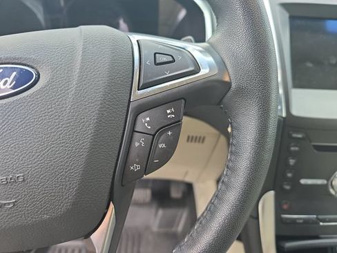 Used 2018 Ford Edge Titanium w/ Ford Safe & Smart Package FWD image 14