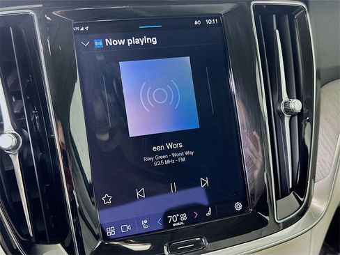 Used 2024 Volvo S60 B5 Plus image 28