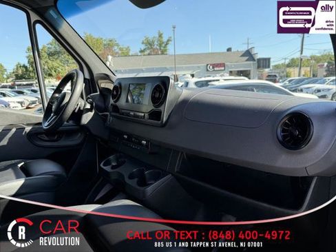 Used 2023 Mercedes-Benz Sprinter 1500 w/ Parking Package image 24